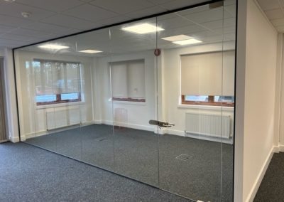 10mm Polar glass partitioning